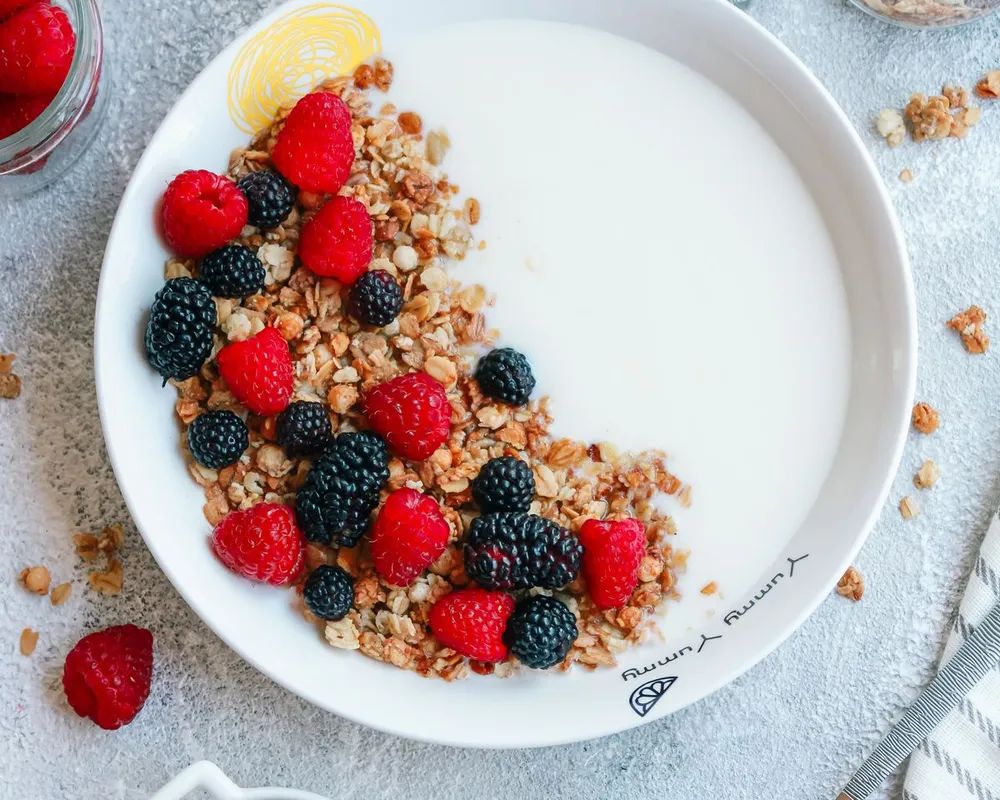 Honey Muesli Yogurt Parfait